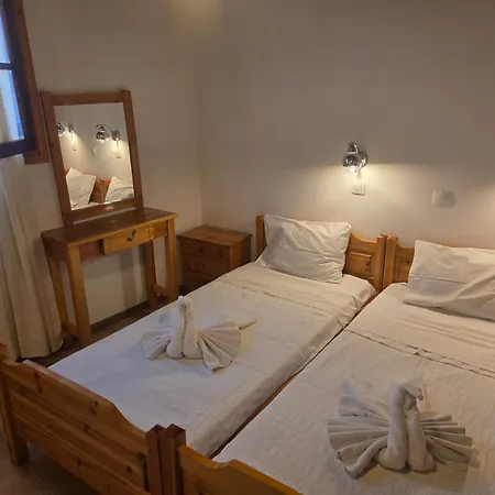 Pensionat Zeus 3 Beds 3*