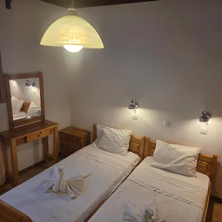 Zeus 3 Beds 3* 帕纳基雅